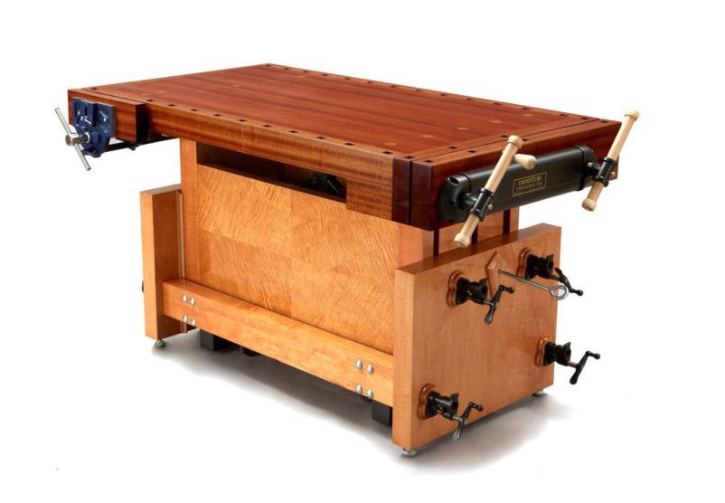 Adjustable Height Workbench