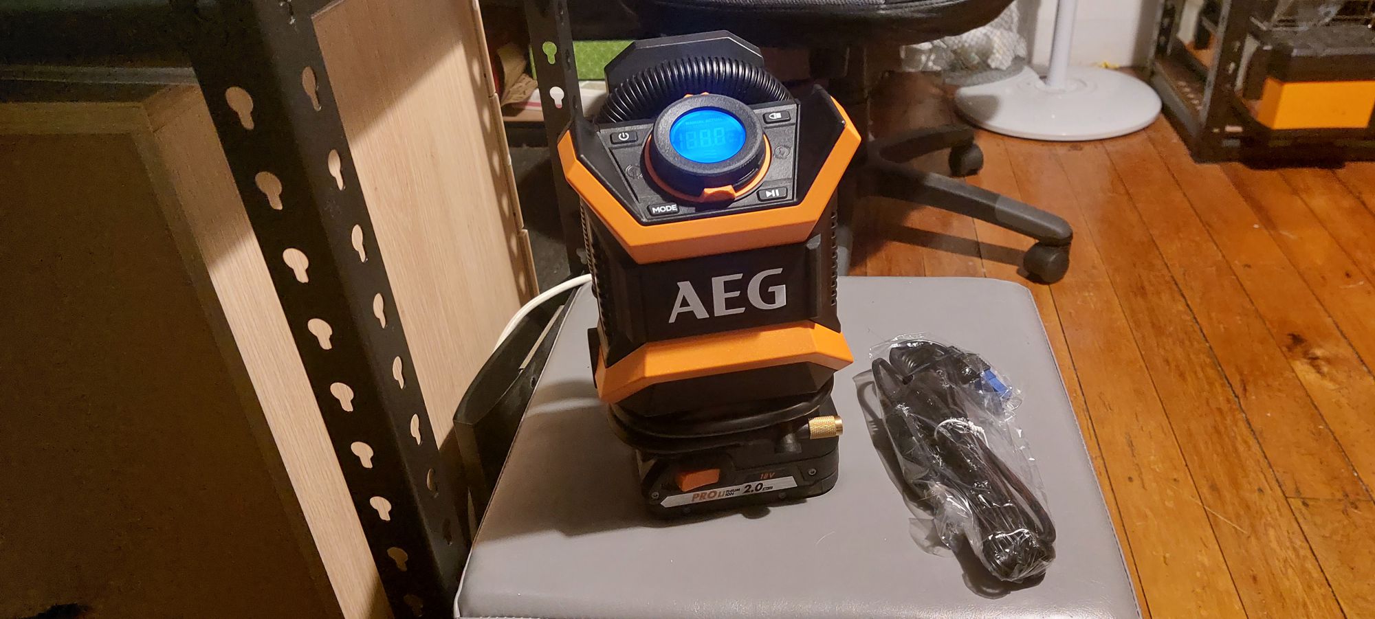 AEG